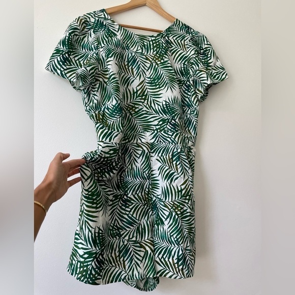 Loft Palm Tie Back Romper. Size LP. Tropical Vacation Cruise Honeymoon Resort - Picture 3 of 7